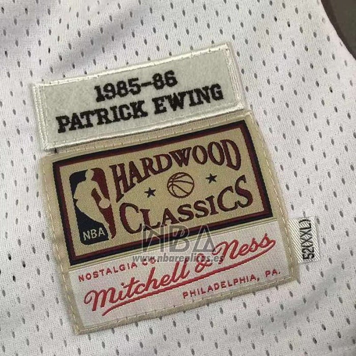 Camiseta New York Knicks Patrick Ewing NO 33 Mitchell & Ness 1985-86 Blanco